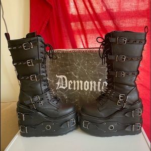 Demonia Swing-327 Women’s 8